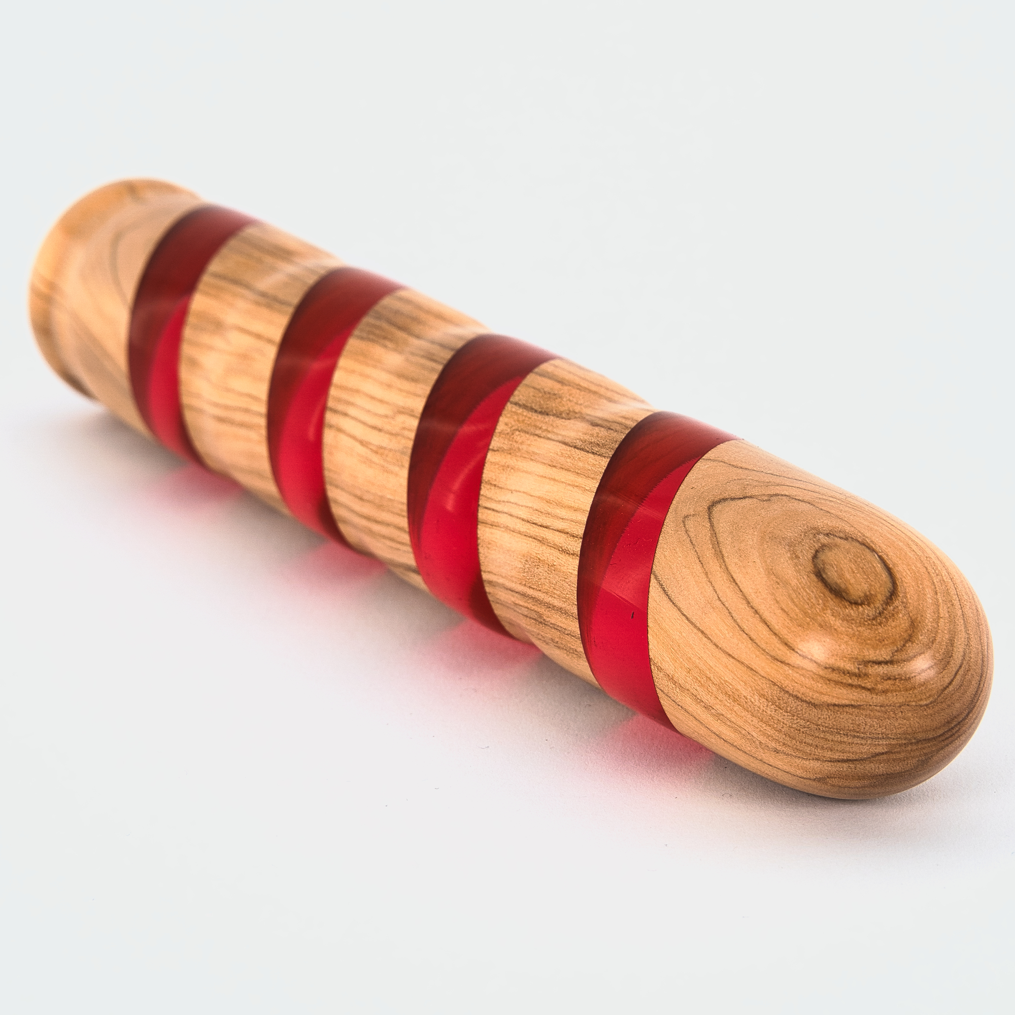 Dildo aus Olivenholz und Bio-Epoxidharz