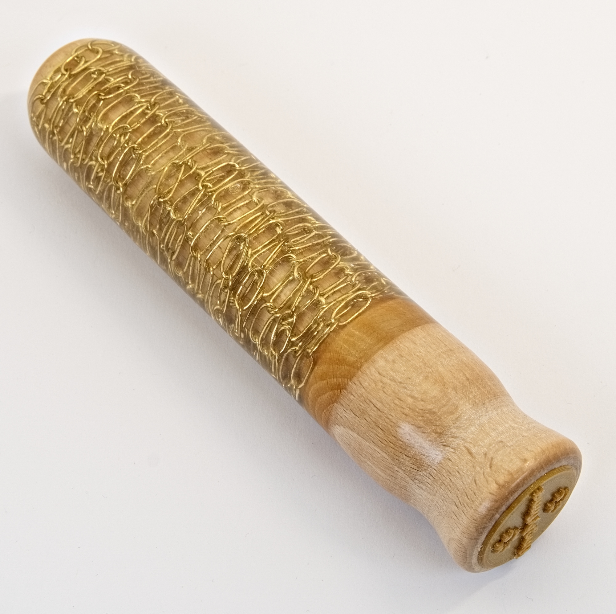 Holzdildo mit Epoxidharz & Ketten – handgefertigt – Bild 2